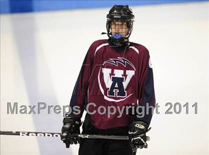Thumbnail 3 in Windsor/East Granby/Avon vs. Staples/Weston/Shelton (CIAC Division 3 Semifinal) photogallery.