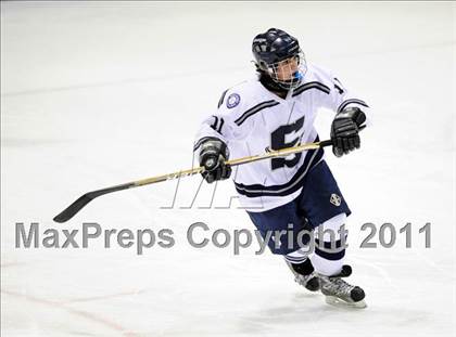 Thumbnail 1 in Windsor/East Granby/Avon vs. Staples/Weston/Shelton (CIAC Division 3 Semifinal) photogallery.