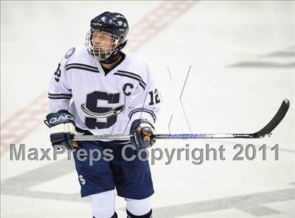 Thumbnail 3 in Windsor/East Granby/Avon vs. Staples/Weston/Shelton (CIAC Division 3 Semifinal) photogallery.