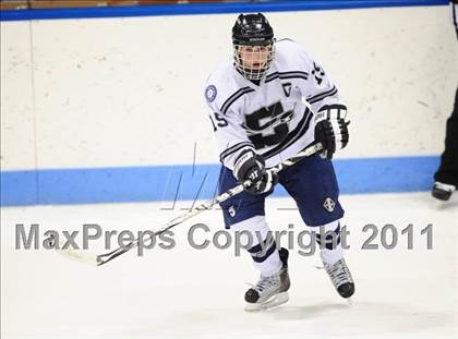 Thumbnail 2 in Windsor/East Granby/Avon vs. Staples/Weston/Shelton (CIAC Division 3 Semifinal) photogallery.