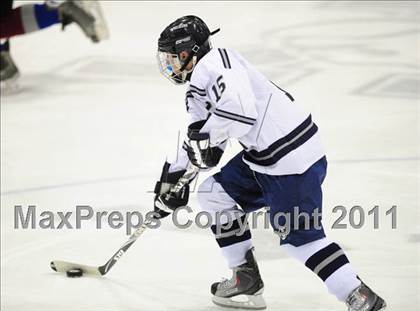 Thumbnail 3 in Windsor/East Granby/Avon vs. Staples/Weston/Shelton (CIAC Division 3 Semifinal) photogallery.