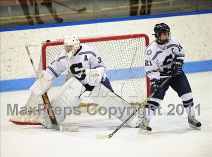Thumbnail 1 in Windsor/East Granby/Avon vs. Staples/Weston/Shelton (CIAC Division 3 Semifinal) photogallery.