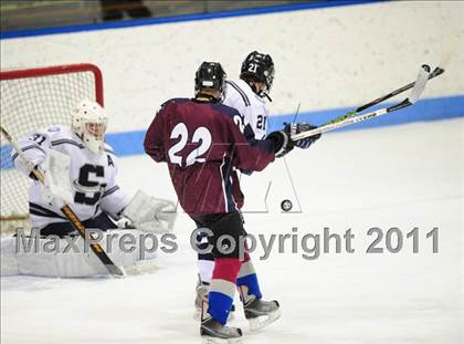 Thumbnail 1 in Windsor/East Granby/Avon vs. Staples/Weston/Shelton (CIAC Division 3 Semifinal) photogallery.