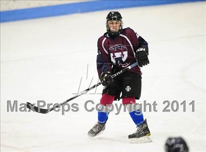 Thumbnail 2 in Windsor/East Granby/Avon vs. Staples/Weston/Shelton (CIAC Division 3 Semifinal) photogallery.