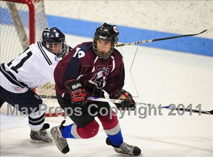 Thumbnail 1 in Windsor/East Granby/Avon vs. Staples/Weston/Shelton (CIAC Division 3 Semifinal) photogallery.