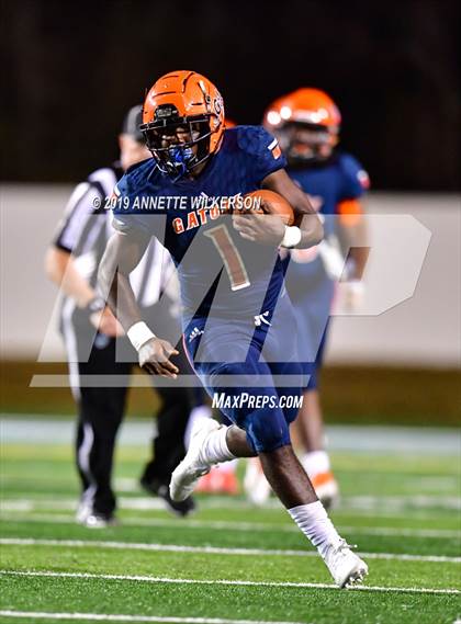 Thumbnail 3 in Central vs. Escambia (FHSAA 6A Final) photogallery.