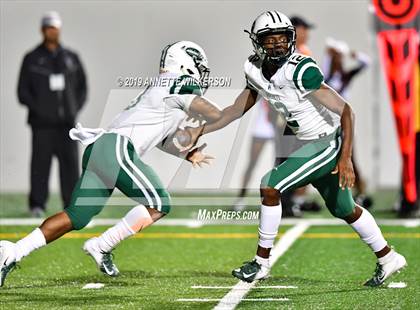 Thumbnail 1 in Central vs. Escambia (FHSAA 6A Final) photogallery.