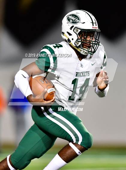 Thumbnail 1 in Central vs. Escambia (FHSAA 6A Final) photogallery.