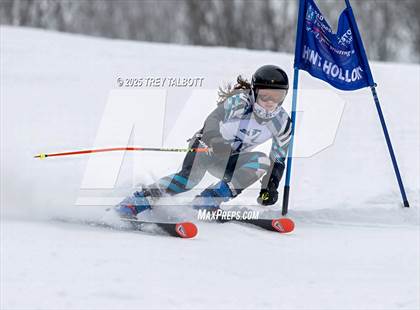 Thumbnail 2 in NYSPHAA Section V Class A&B Giant Slalom Final (Second Run) photogallery.