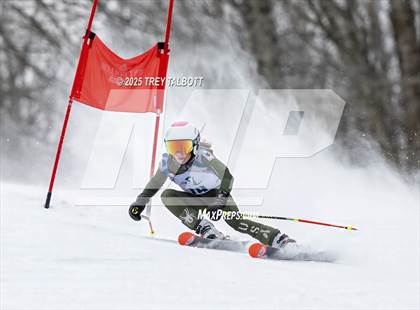 Thumbnail 2 in NYSPHAA Section V Class A&B Giant Slalom Final (Second Run) photogallery.