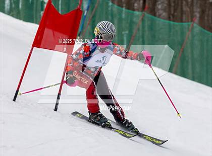 Thumbnail 3 in NYSPHAA Section V Class A&B Giant Slalom Final (Second Run) photogallery.