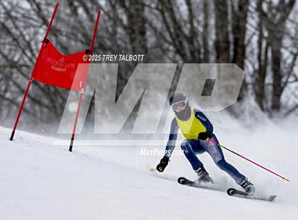 Thumbnail 2 in NYSPHAA Section V Class A&B Giant Slalom Final (Second Run) photogallery.