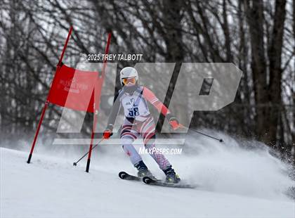 Thumbnail 2 in NYSPHAA Section V Class A&B Giant Slalom Final (Second Run) photogallery.
