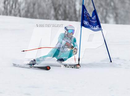 Thumbnail 2 in NYSPHAA Section V Class A&B Giant Slalom Final (Second Run) photogallery.