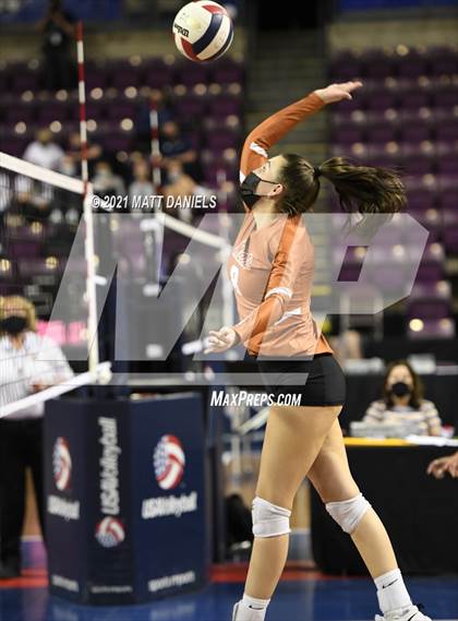 Thumbnail 2 in Windsor vs. Mead (CHSAA 4A Semifinal) photogallery.