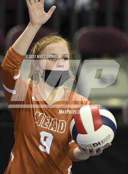 Thumbnail 2 in Windsor vs. Mead (CHSAA 4A Semifinal) photogallery.