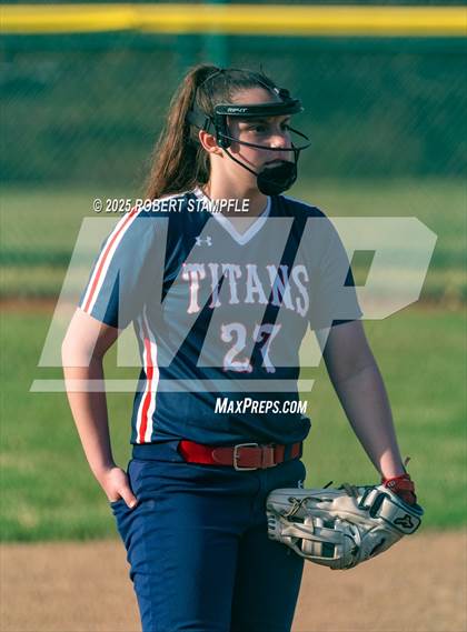 Thumbnail 1 in Cambridge Springs @ Shaler Area (Scrimmage) photogallery.