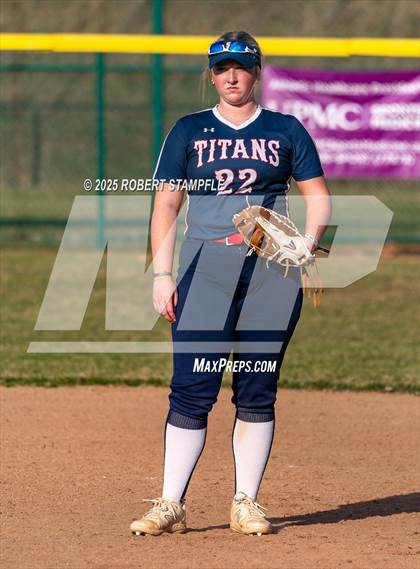 Thumbnail 1 in Cambridge Springs @ Shaler Area (Scrimmage) photogallery.