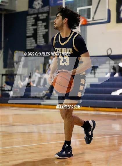 Thumbnail 3 in O'Connor vs New Braunfels (River City Classic) photogallery.