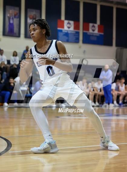 Thumbnail 3 in O'Connor vs New Braunfels (River City Classic) photogallery.