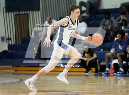 Thumbnail 1 in O'Connor vs New Braunfels (River City Classic) photogallery.