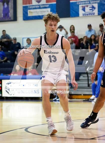 Thumbnail 3 in O'Connor vs New Braunfels (River City Classic) photogallery.