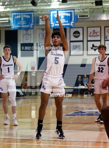 Thumbnail 2 in O'Connor vs New Braunfels (River City Classic) photogallery.