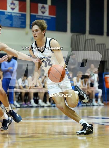 Thumbnail 2 in O'Connor vs New Braunfels (River City Classic) photogallery.