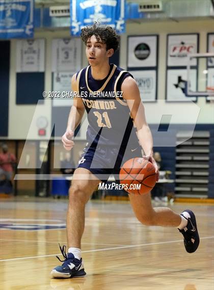 Thumbnail 3 in O'Connor vs New Braunfels (River City Classic) photogallery.