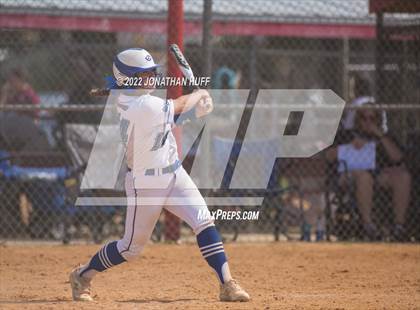 Thumbnail 3 in Northeast vs Clay (Raider Invitational) photogallery.