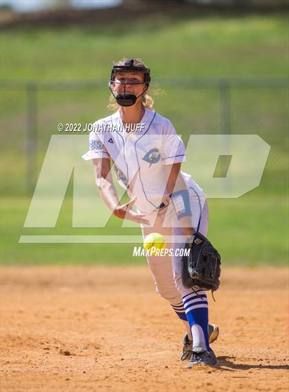 Thumbnail 2 in Northeast vs Clay (Raider Invitational) photogallery.