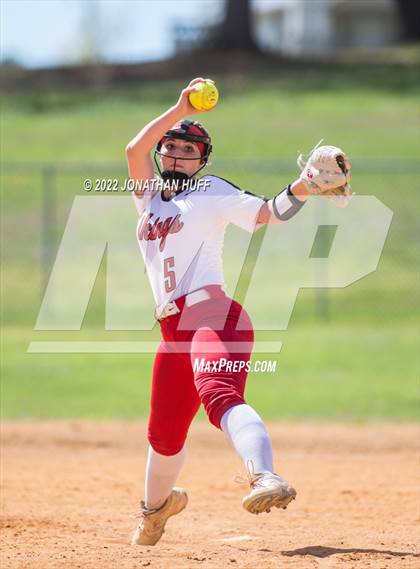 Thumbnail 1 in Northeast vs Clay (Raider Invitational) photogallery.