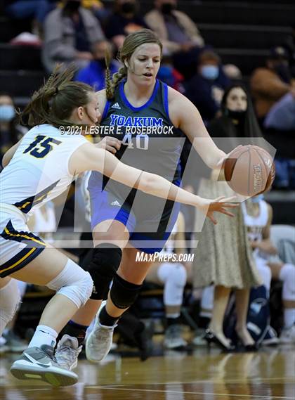 Thumbnail 1 in Yoakum vs. Poth (UIL 3A Bi-District Playoffs) photogallery.