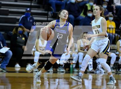 Thumbnail 2 in Yoakum vs. Poth (UIL 3A Bi-District Playoffs) photogallery.