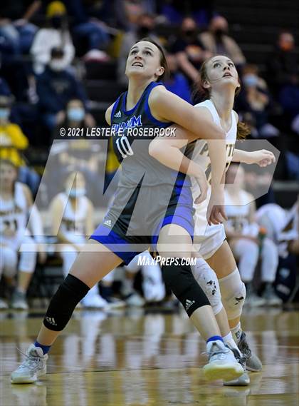 Thumbnail 1 in Yoakum vs. Poth (UIL 3A Bi-District Playoffs) photogallery.