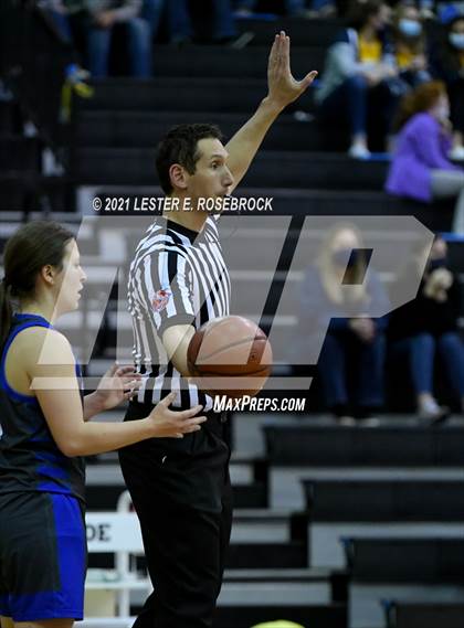 Thumbnail 3 in Yoakum vs. Poth (UIL 3A Bi-District Playoffs) photogallery.