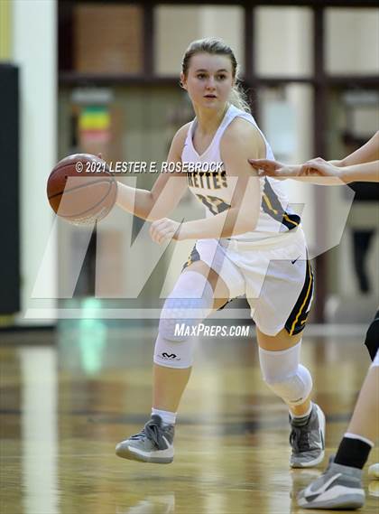 Thumbnail 1 in Yoakum vs. Poth (UIL 3A Bi-District Playoffs) photogallery.