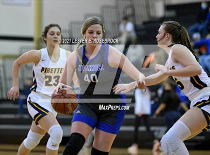 Thumbnail 3 in Yoakum vs. Poth (UIL 3A Bi-District Playoffs) photogallery.