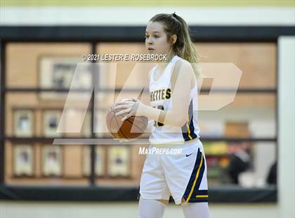 Thumbnail 1 in Yoakum vs. Poth (UIL 3A Bi-District Playoffs) photogallery.