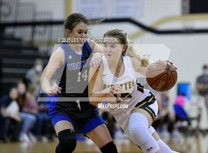 Thumbnail 2 in Yoakum vs. Poth (UIL 3A Bi-District Playoffs) photogallery.
