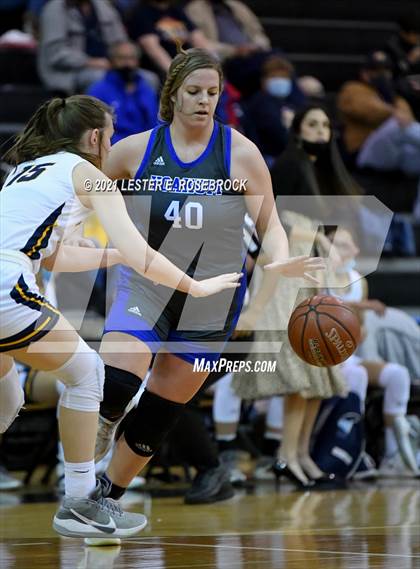 Thumbnail 2 in Yoakum vs. Poth (UIL 3A Bi-District Playoffs) photogallery.
