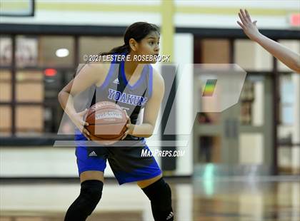 Thumbnail 3 in Yoakum vs. Poth (UIL 3A Bi-District Playoffs) photogallery.