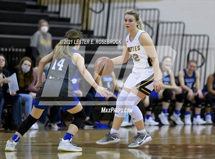 Thumbnail 1 in Yoakum vs. Poth (UIL 3A Bi-District Playoffs) photogallery.