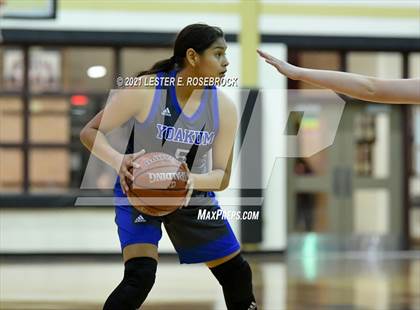 Thumbnail 2 in Yoakum vs. Poth (UIL 3A Bi-District Playoffs) photogallery.
