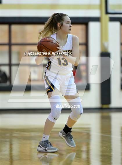 Thumbnail 1 in Yoakum vs. Poth (UIL 3A Bi-District Playoffs) photogallery.