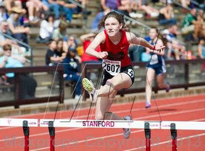 Thumbnail 2 in Stanford Invitational 400m Hurdles photogallery.