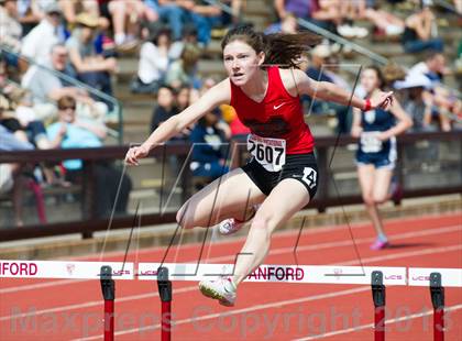 Thumbnail 3 in Stanford Invitational 400m Hurdles photogallery.
