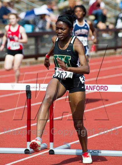 Thumbnail 2 in Stanford Invitational 400m Hurdles photogallery.