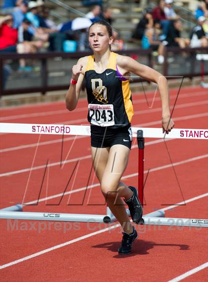 Thumbnail 3 in Stanford Invitational 400m Hurdles photogallery.