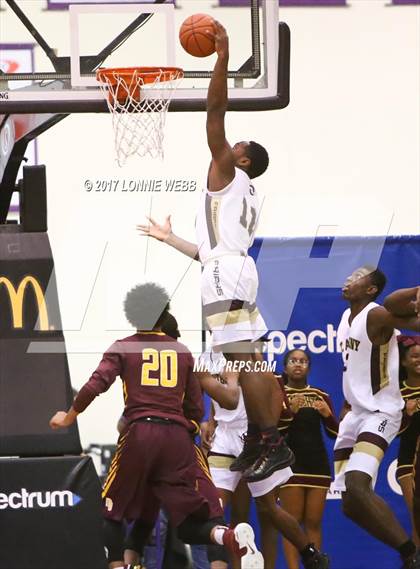 Thumbnail 1 in St. Anthony vs Mt. Vernon (SNY Invitational) photogallery.